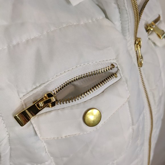 Bongo White Puffer Vest Gold Zipper - Picture 4 of 9